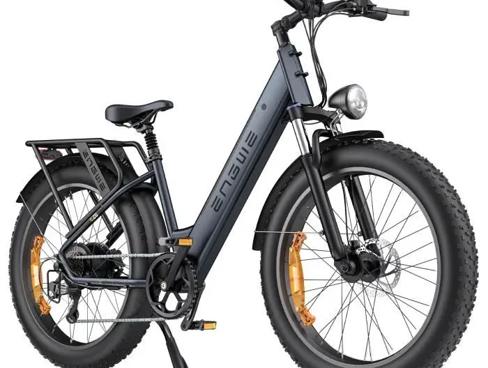 Vélo électrique ENGWE E26 ST Autonomie 140km Moteur 250W Batterie 48V16Ah Amortisseur avant Pneus snow 26 pouces VTC Fat bike Noir