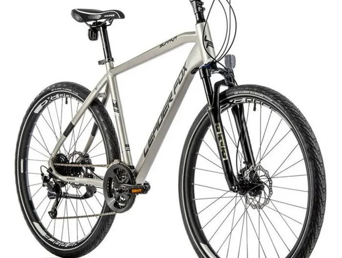 Découvrez le vélo électrique VTC 28 musculaire Leader Fox Sumava 2022. Ce modèle de 22,5'' avec 9 vitesses est idéal pour les adultes. Sa couleur principale est le gris et il convient aux hommes. Faites confiance à la marque Leader Fox pour une expérience de qualité. Offre avec tous les modes de livraisons possibles